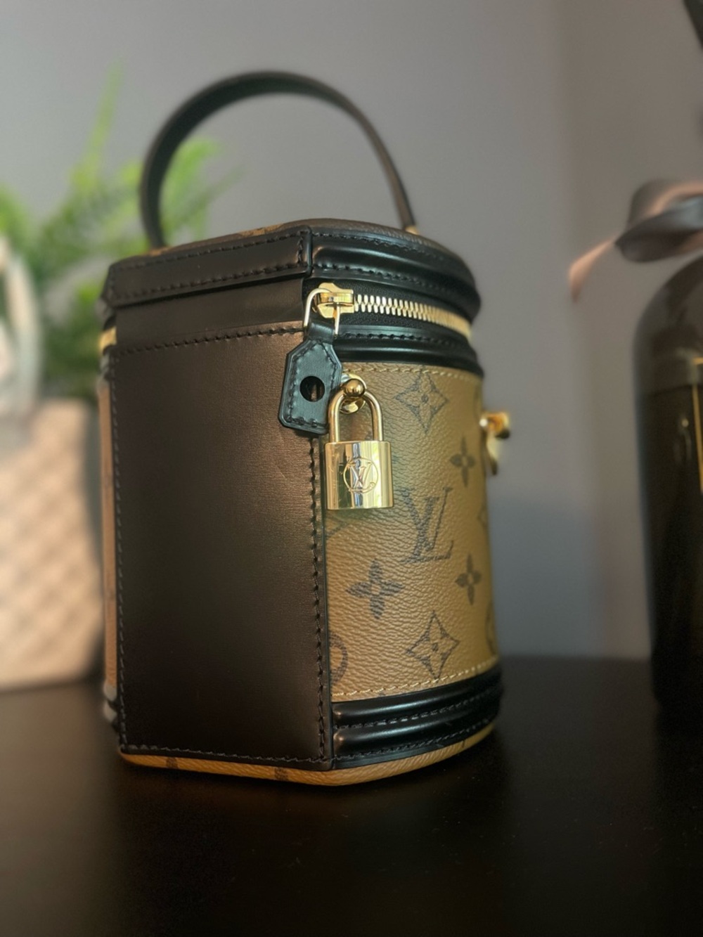 2025 Microchipped Louis Vuitton Reverse Monogram Cannes Bag in Brown and Black - Picture 4 of 9